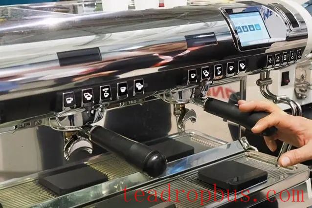 What Does Tea Extracted with a Coffee Machine Taste Like?-1