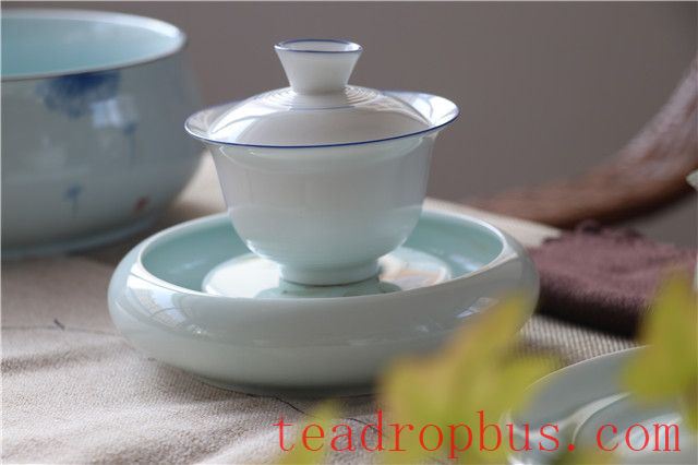 What Kind of Tea Ware Should Be Used for Pu'er Tea-2