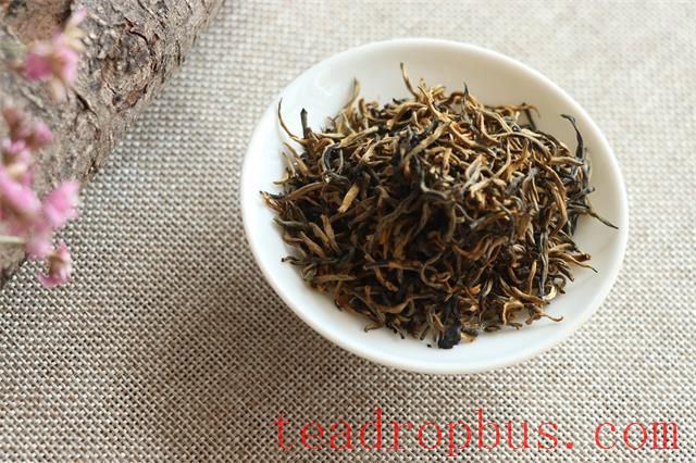 5 Tips for Brewing a Great Cup of Dian Hong Tea-1