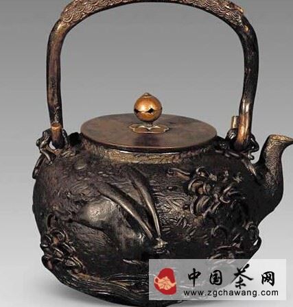Is the Tea Better Brewed in an Old Iron Kettle?-1