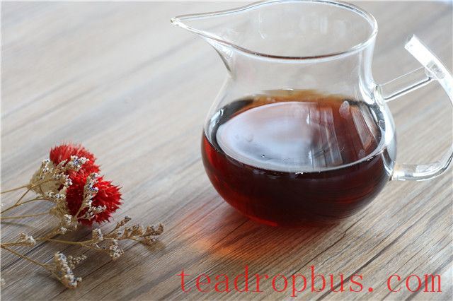 Tea Drinking Benefits the Brain for Seniors-4