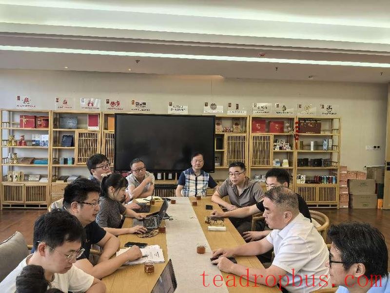 Collaboration between University and Enterprises Boosts the Development of ChiBi Dark Brick Tea Industry-1