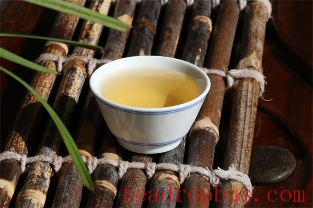 The growth of a person is like tea, where the bitterness fades away.-2