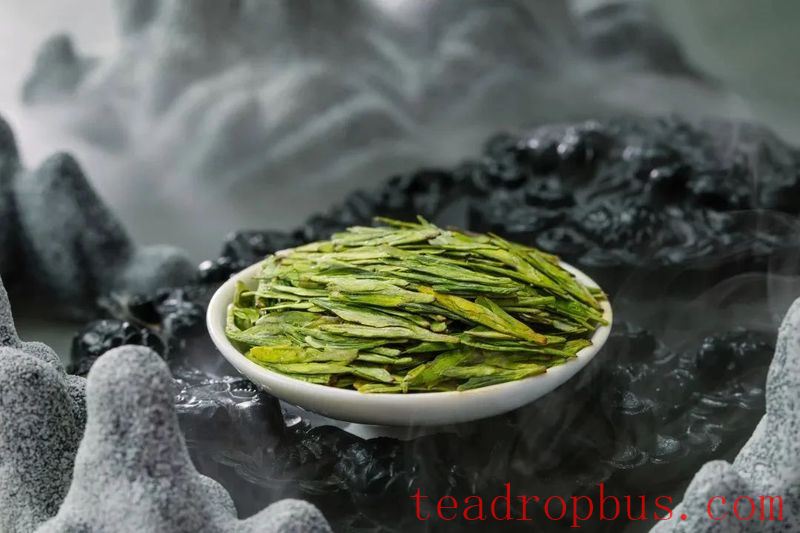 Tracing the Roots of Longjing • Inquiring about Tea at Shifeng: A Leaf from Shifeng Mountain in a Past Life, Bearing Millennia of Affection in a Cup of Tea Today-11