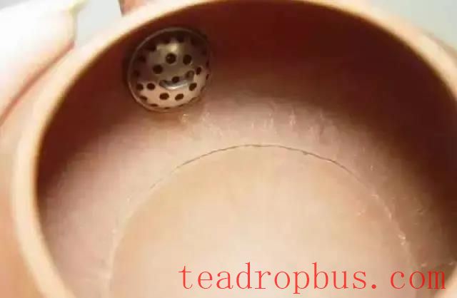 What Kinds of Flaws Do Unprocessed Purple Clay Teapots Have?-2