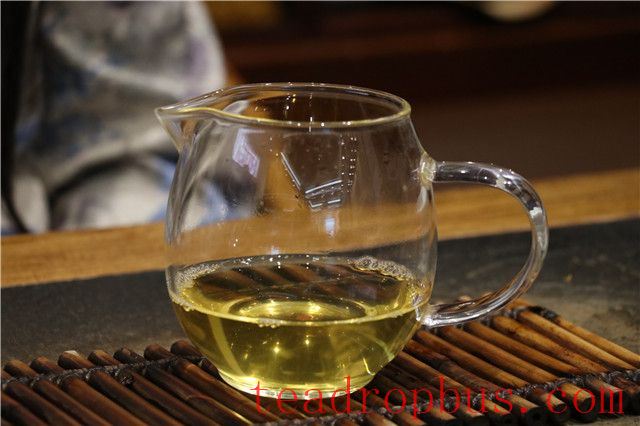 Tea as a Metaphor for Life: Embrace Simplicity and Seek Tranquility-3