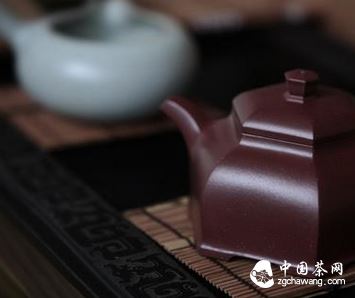 The Charm of the Purple Clay Teapot, Nourished in Tea-5