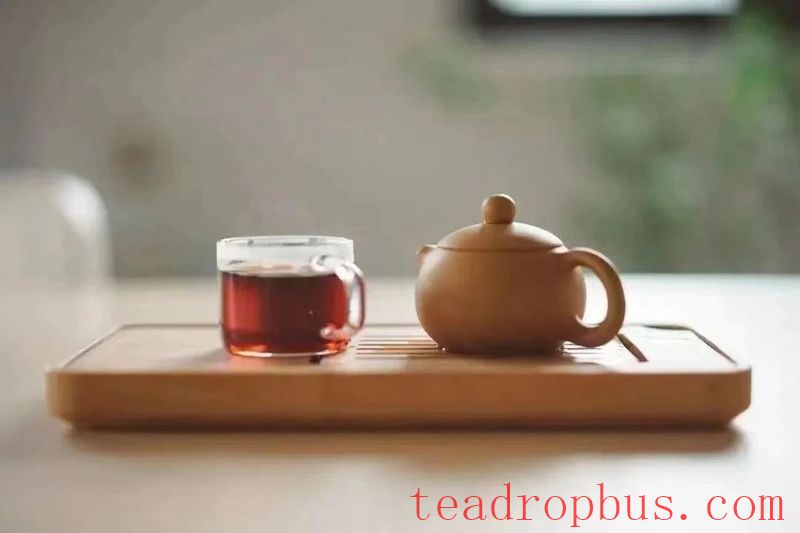 Brewing Tea on a Rainy Day: Tips and Tricks to Remember!-4