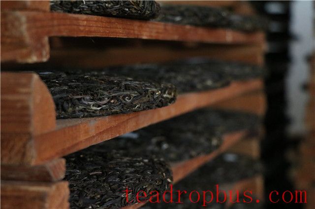 How is Pu'er Tea Made into Cakes? It's Not Just by Stone Mill!-4