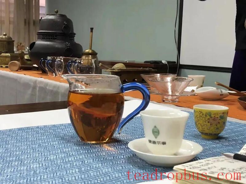 It's Tea Brewing Season, a Pot of Hot Tea Warms the Winter-5