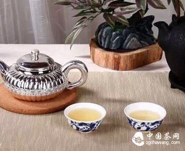 Kinds of Tea Pots and Brewing Methods: Are You Brewing Correctly?-1-ChinaTeaGuru: Exploring Chinese Tea Culture and Kung Fu Tea - Tea Art, Tea Ceremony, Tea Knowledge Kinds of Tea Pots and Brewing Methods: Are You Brewing Correctly?-1