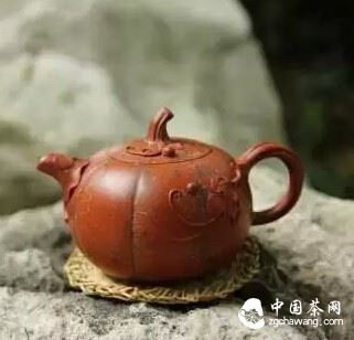 Purchasing a Purple Clay Pot: 