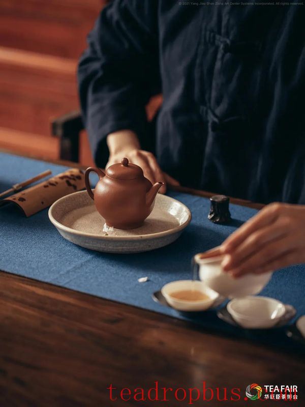 Zisha Teapot Developed Uneven Color, Can It Be Saved?-5