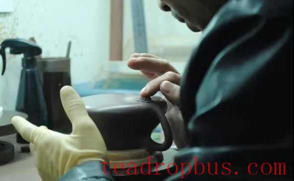 Purple Clay Trivia: A Teapot Requires Over a Hundred Steps to Make?-7