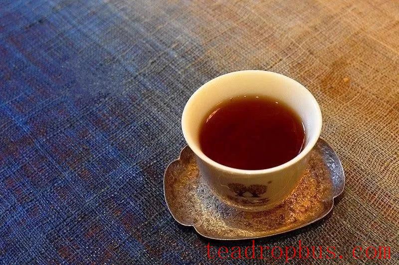 CaiNong Tea: Appreciating Pu'er - Drinking at the Right Temperature-1
