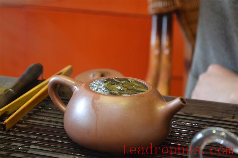 Zisha Teapot Dry Brewing vs. Wet Brewing: Which Do You Prefer?-1