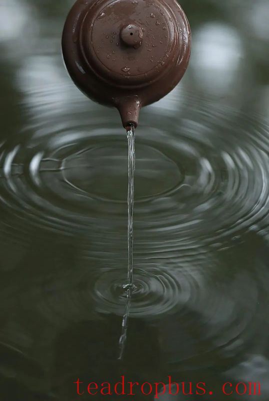 Does Your Purple Clay Teapot Dribble When Pouring Tea?-4