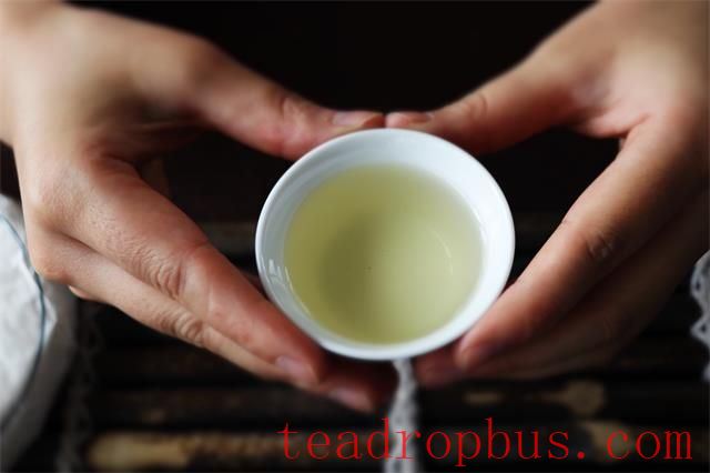 Tea and Life: Through the Hustle and Bustle, Seeking Inner Peace-2