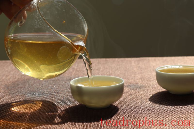 Brewing Pu'er Tea Dragon Pearls for Optimal Flavor-4
