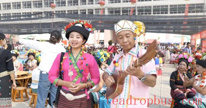 The Thousand-Year Tea Growers: The Bulang People of Yunnan-5