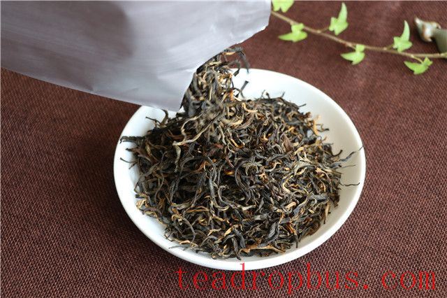 What are the effects and benefits of black tea?-1