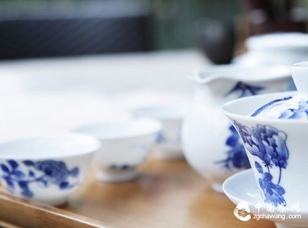 Teaware for Tea: Eight Reasons Why a Gaiwan Is the Best Brewing Tool-1