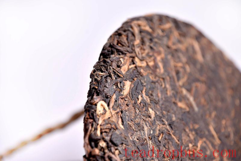 The Benefits and Effects of Aged Raw Pu'er Tea-2