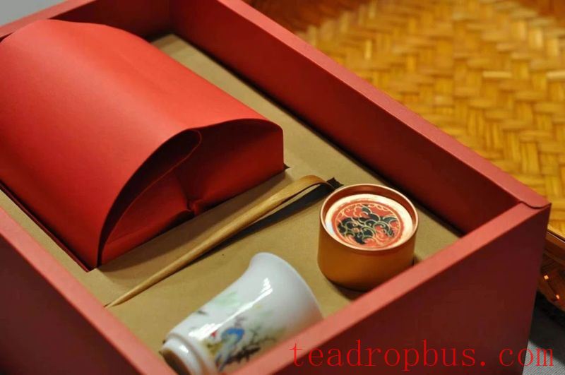 How to Place a Tea Tray Without Losing Face?-8