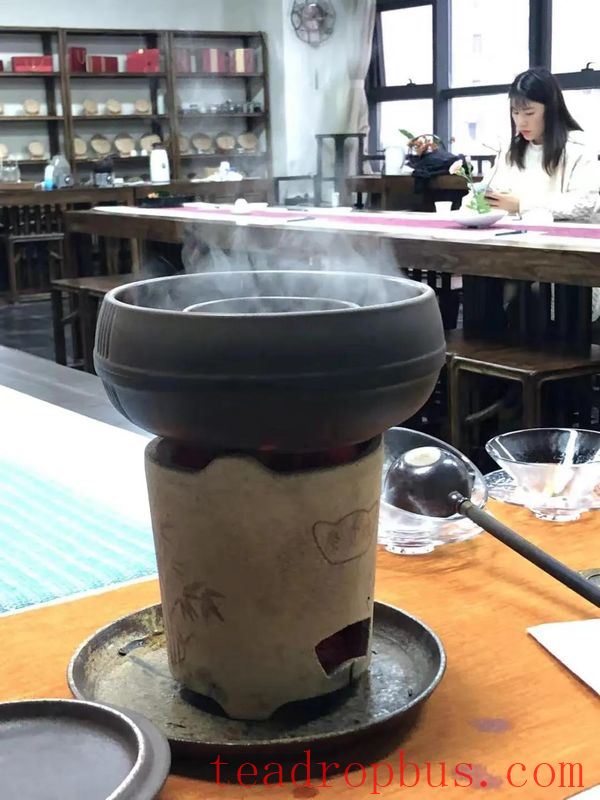 It's Tea Brewing Season, a Pot of Hot Tea Warms the Winter-4