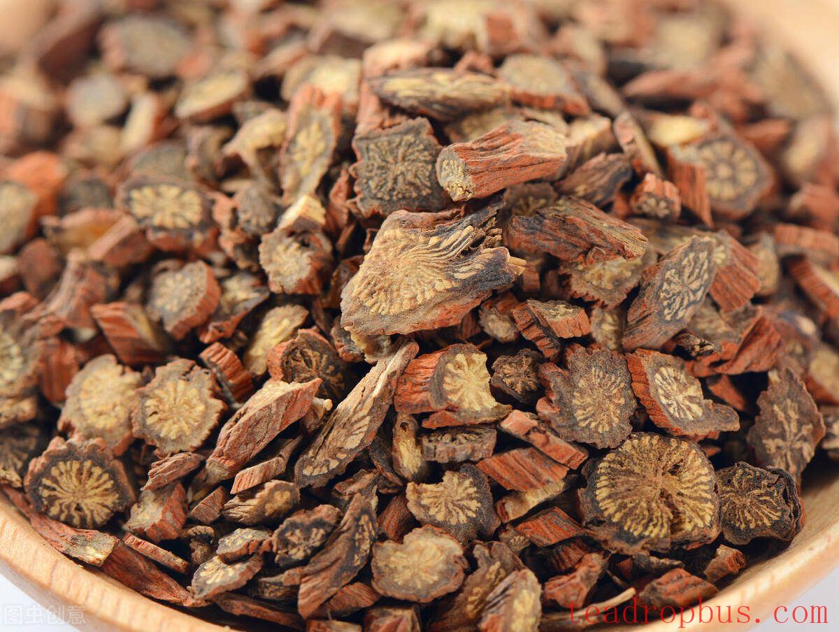 The Best Combinations for Salvia Miltiorrhiza Tea: Health and Taste Combined-2