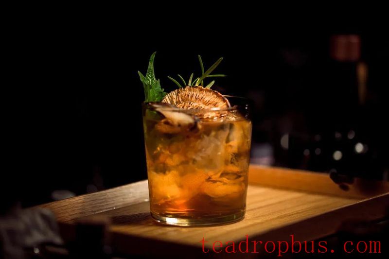 It's said that tea and alcohol are inseparable. Have you tried these modern tea wines?-5