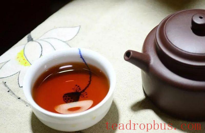How to Clean a Purple Clay Teapot? Should You Soak the Pot in Tea Leaves?-7