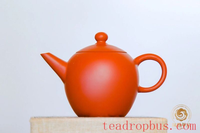 Chaozhou Handmade Red Clay Teapots: A Different Perspective on the 