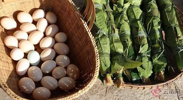 Approaching the Craft of Baked Tea Eggs from Zhenyuan, Pu'er-1