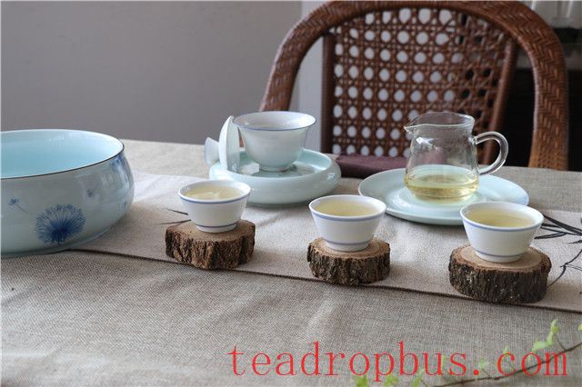 What Teas Are Best Brewed in a Gaiwan? The Benefits of Brewing Tea with a Gaiwan-1