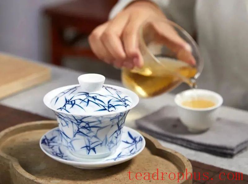 What is the difference between a Sancai Bowl and a Lidded Cup?-2