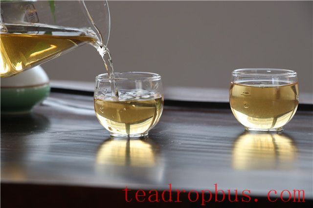 Years in Tea Unmeasured by Time, We Ask Not of the Worldly Past-3