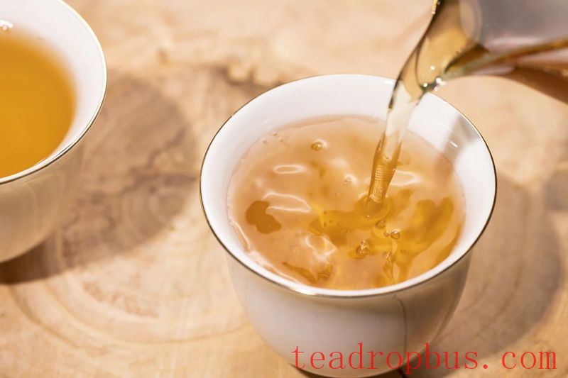 For the Sake of Your Kidneys, Please Stop Drinking Tea This Way!-3