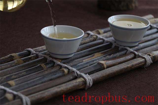 Tea and the Rhythm of Life: Unveiling the Essence of Existence in Aroma-3