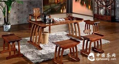 What are the considerations for placing a tea table?-2