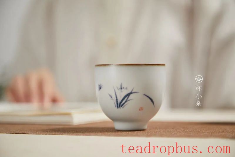 Why do some people make so much noise when they drink tea?-1
