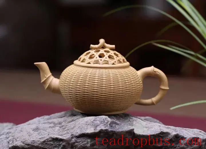 Have you ever seen a Yixing teapot woven with 