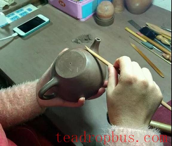 Purple Clay Trivia: How to Identify a Slip-Cast Pot?-6