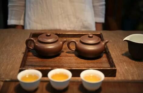 Where is the best place to put a Purple Clay Teapot?-4-ChinaTeaGuru: Exploring Chinese Tea Culture and Kung Fu Tea - Tea Art, Tea Ceremony, Tea Knowledge Where is the best place to put a Purple Clay Teapot?-4