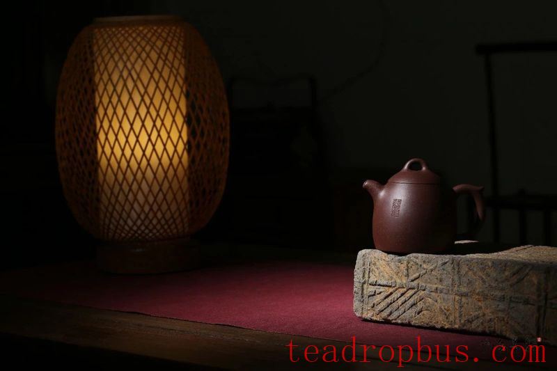 How to Determine if This Teapot is Genuine Purple Clay?-1