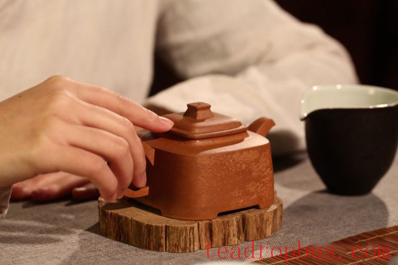 What Kind of Purple Clay Teapots Do Tea Aficionados Prefer?-2