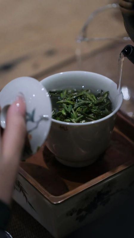 Long Days of Tea and the Philosophy of a Leisurely Life Under the Sun-3