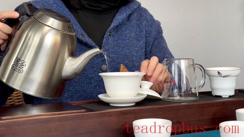 Pu'er Raw Tea Brewing Method and Process-2