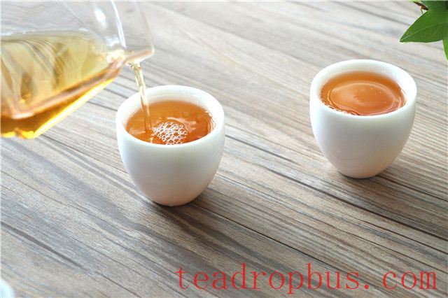 What Does Dahongpao Taste Like?-3
