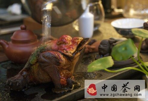Tea Pet — Why Does a Tea Pet Change Color?-2-ChinaTeaGuru: Exploring Chinese Tea Culture and Kung Fu Tea - Tea Art, Tea Ceremony, Tea Knowledge Tea Pet — Why Does a Tea Pet Change Color?-2